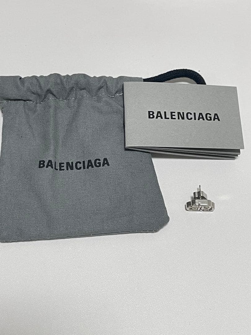 BALENCIAGA バレンシアガ BB ロゴ ピアス シルバー 片耳 - メルカリ