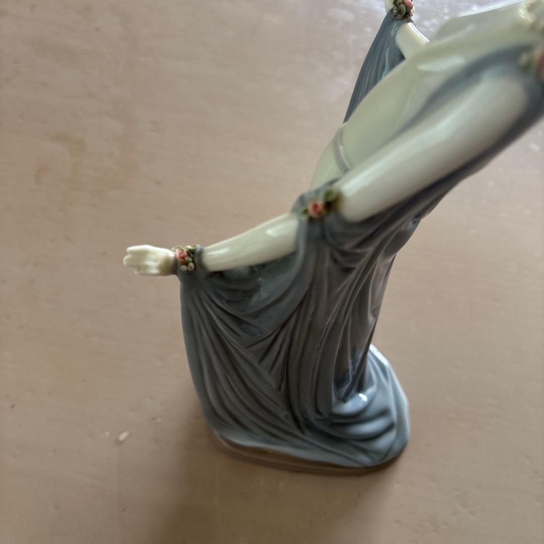 ふみふみ様専用 LLADRO リヤドロ モンテカルロの貴婦人 - メルカリ