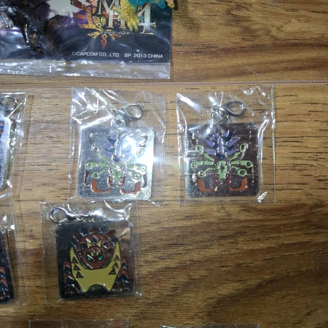 モンスターハンターMONSTERHUNTER メタルチャームキーホルダーフィギア