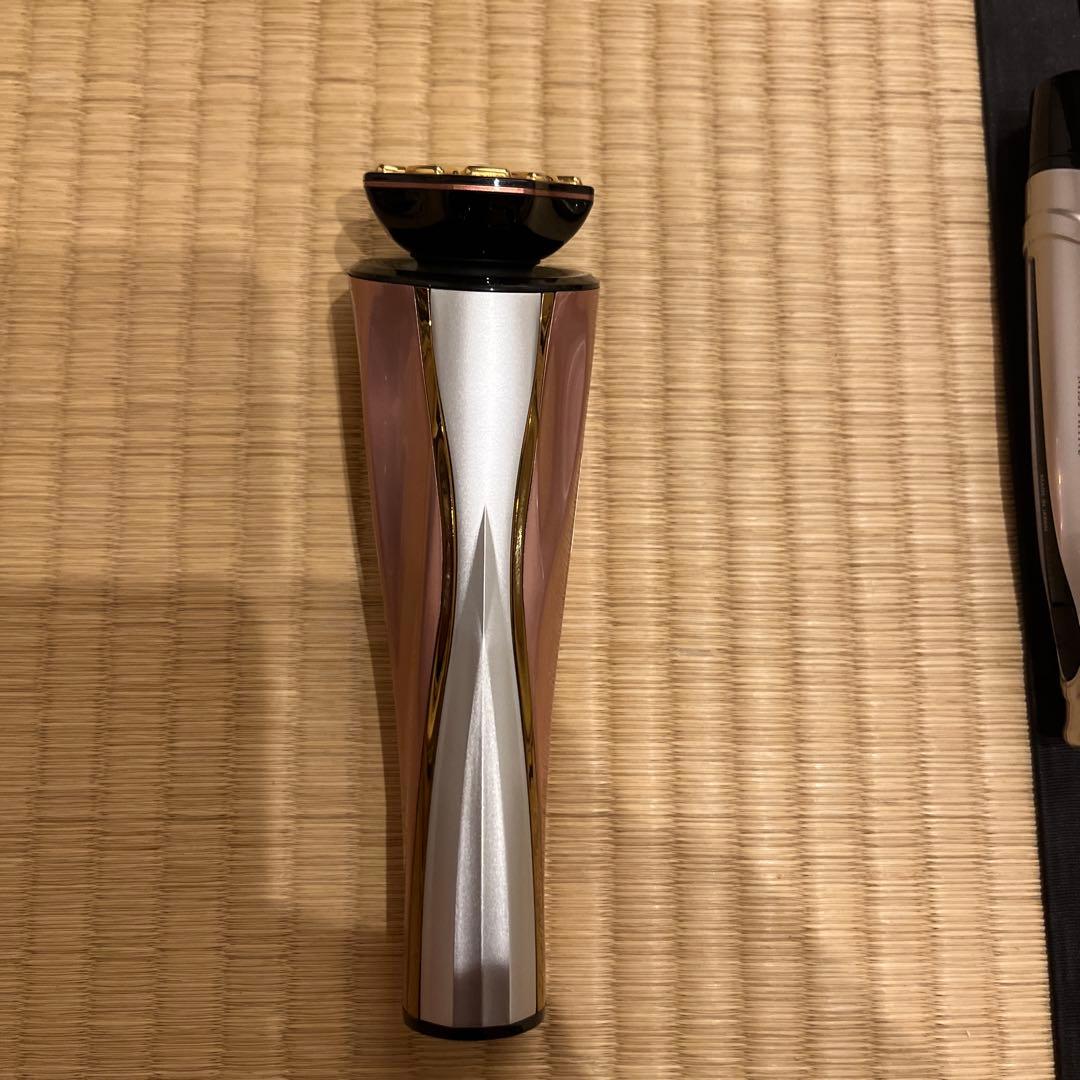 Dr.Arrivo 美顔器　美品 Dr.Arrivo メーカー保証1年付き ARTISTIC&CO 美顔器 Zeus II アテナ