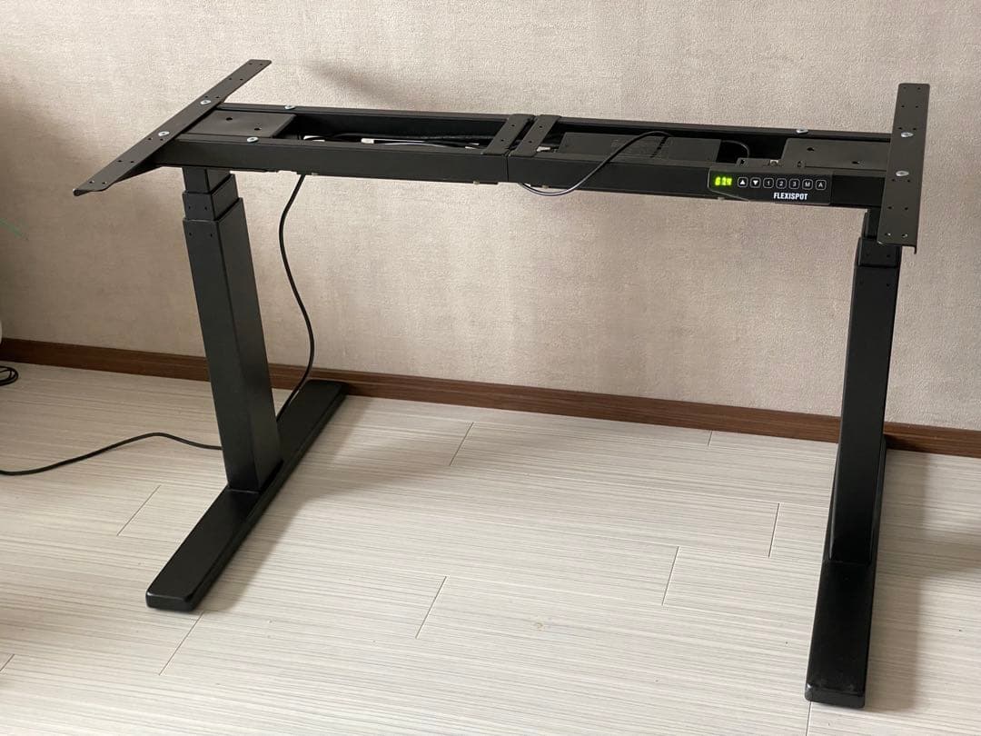 FlexiSpot(フレキシスポット)E3 電動式スタンディングデスク E7-top-1-640x360.jpg