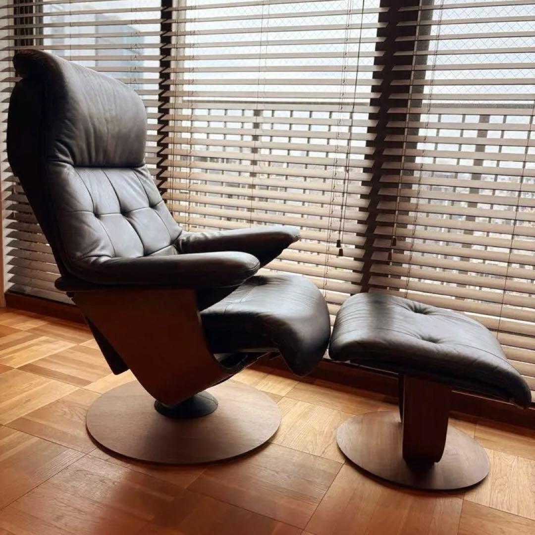 カリモク ザ•ファースト RU72 ブラックベリー 美品 オットマン同時購入