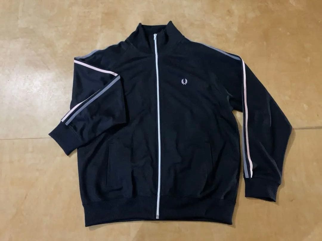 ✨Fred Perry ブラック ゴールド ベルベット ジャージ L✨ M12