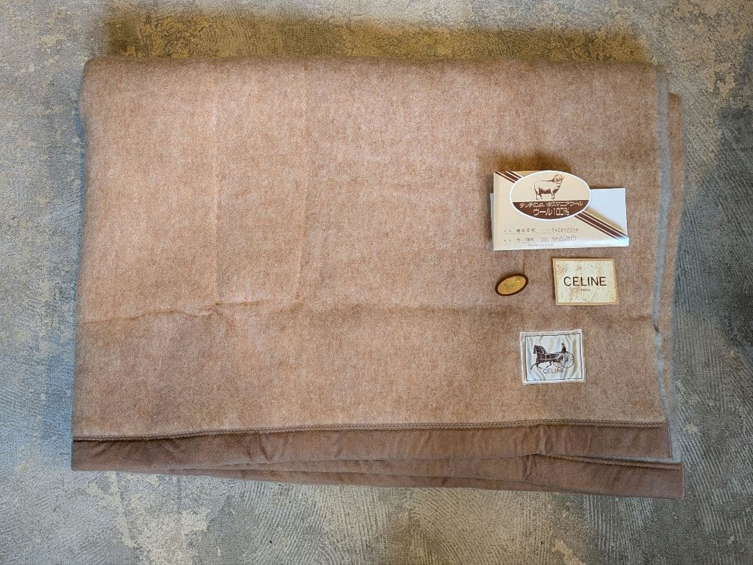 CELINE セリーヌ アクリル毛布 140㎝×200㎝ 未使用 - メルカリ