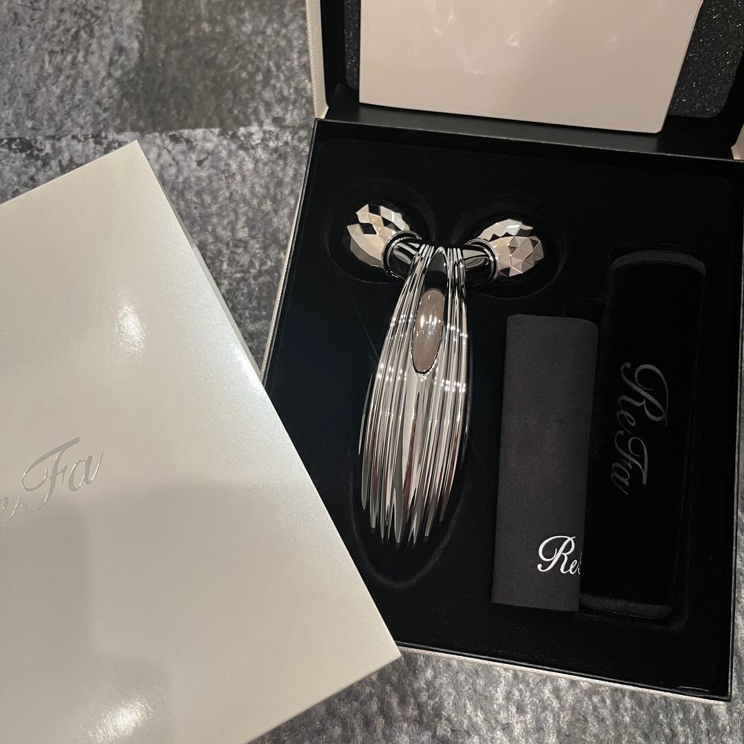 ReFa リファカラットレイ Amazon.co.jp: ReFa(リファ) ReFa CARAT RAY 単品 1個 (x 1) : ホーム