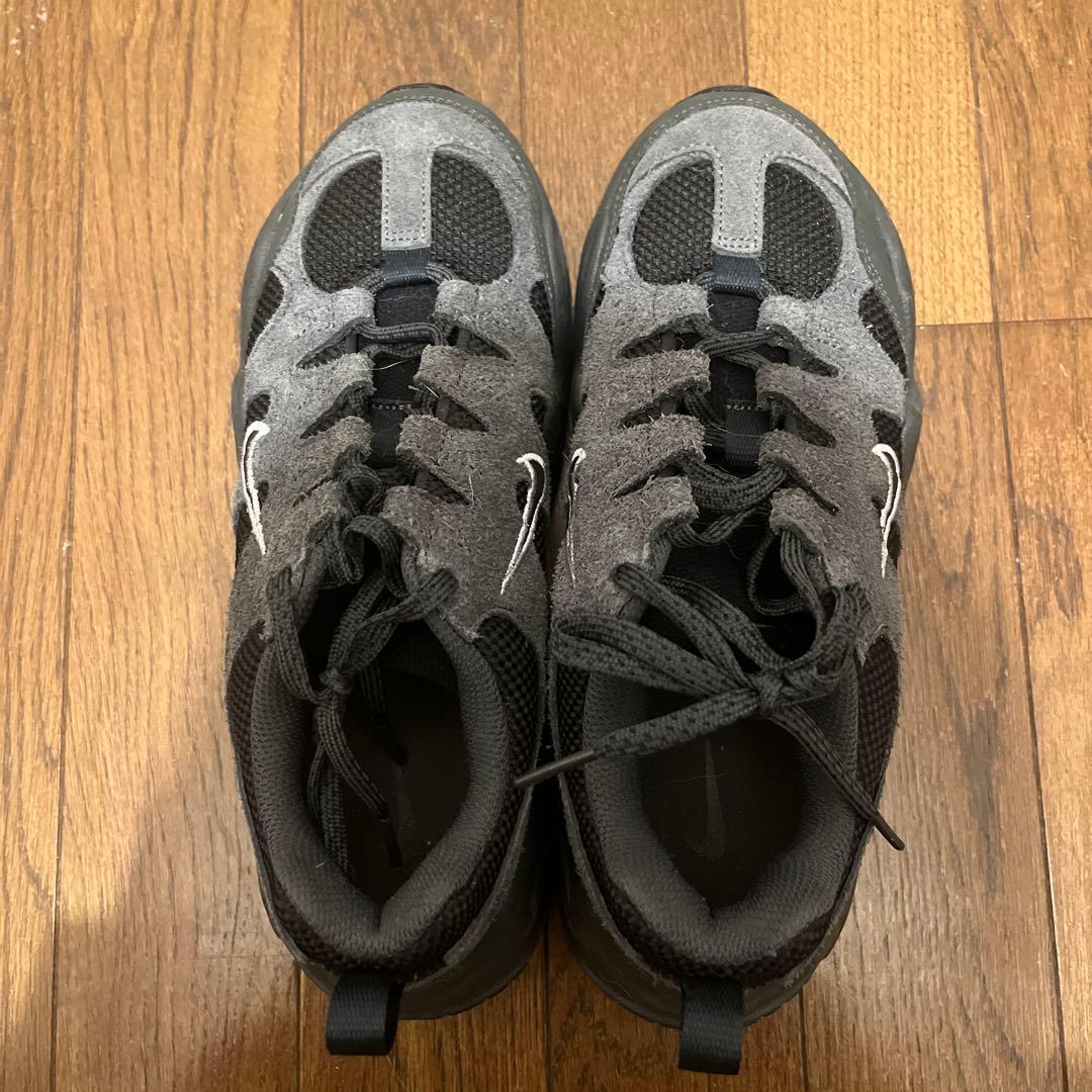 ナイキ テック ヘラ シューズ スミクロ　23.5cm