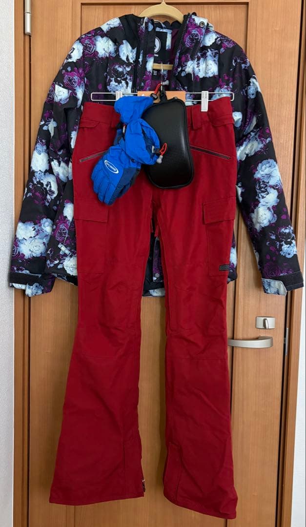 【冬用】スノーボードウェアセット（花柄・赤パンツ・ゴーグル・手袋） フェニックス（PHENIX） Snow Satellite Junior Gloves スノー