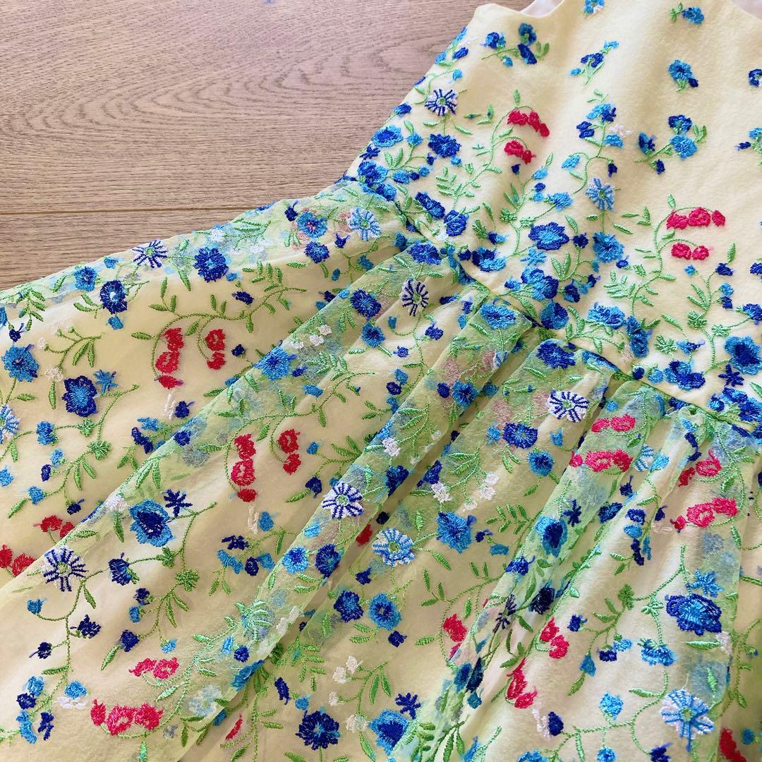 新品 トッカバンビーニ ワンピース ドレス イエロー 花柄 130 3630