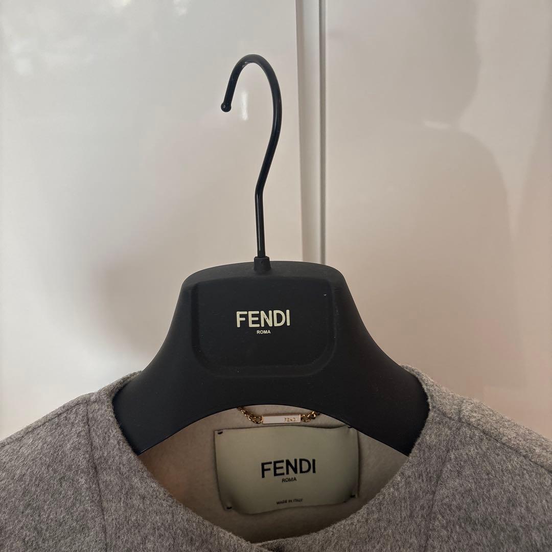 フェンディ ケープコート マント グレー ファーポケット 38 FENDI