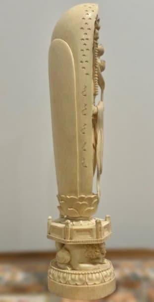 ナリトラ様専用 東洋彫刻 古龍作 観音像 高さ約30.5cm