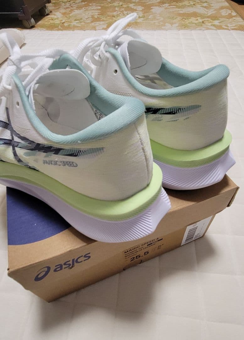 asics Magic Speed4　カーボンプレート 25.5CM