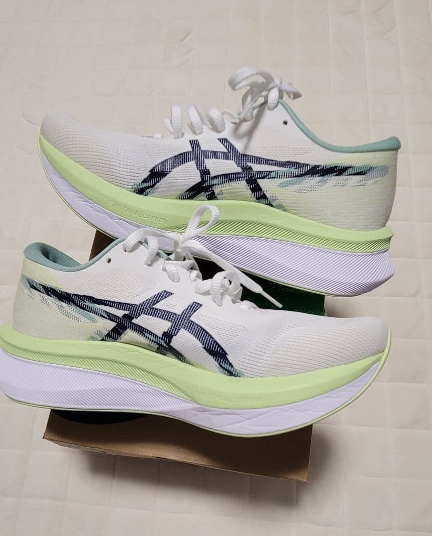 asics Magic Speed4　カーボンプレート 25.5CM