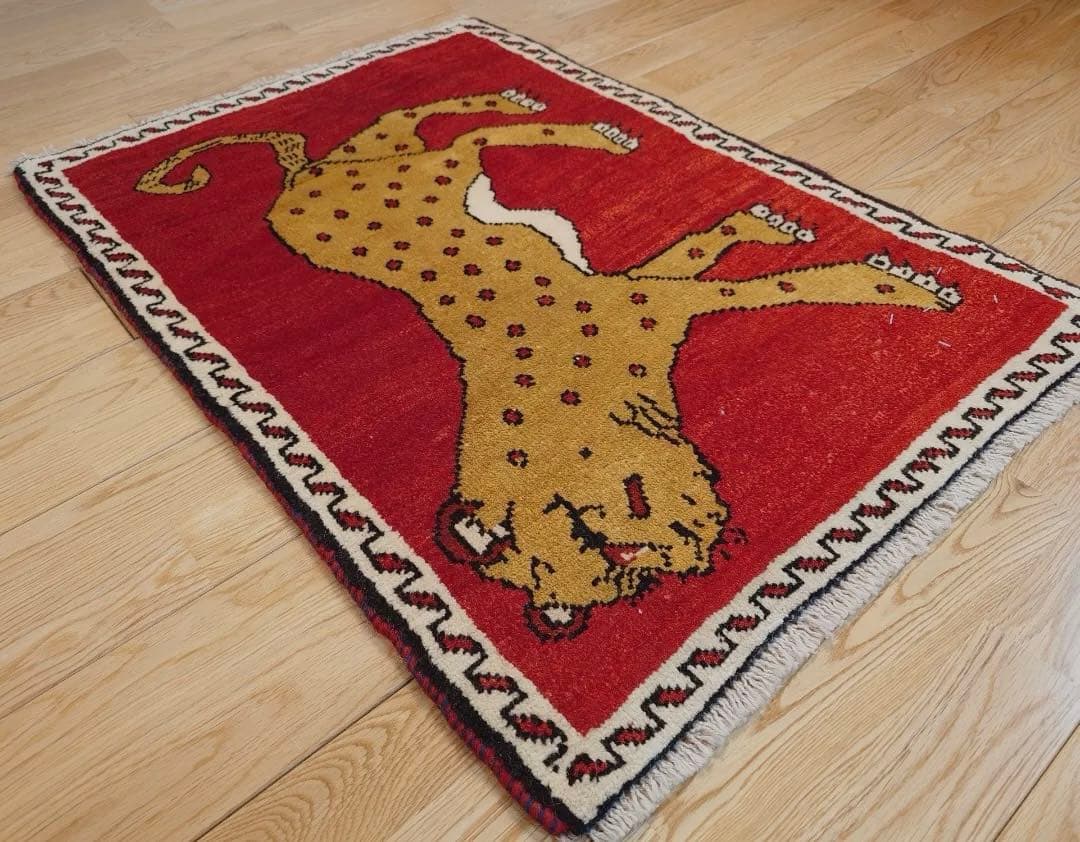 トライバルラグ　アマレバフト　87×63　茜色　ヒョウ