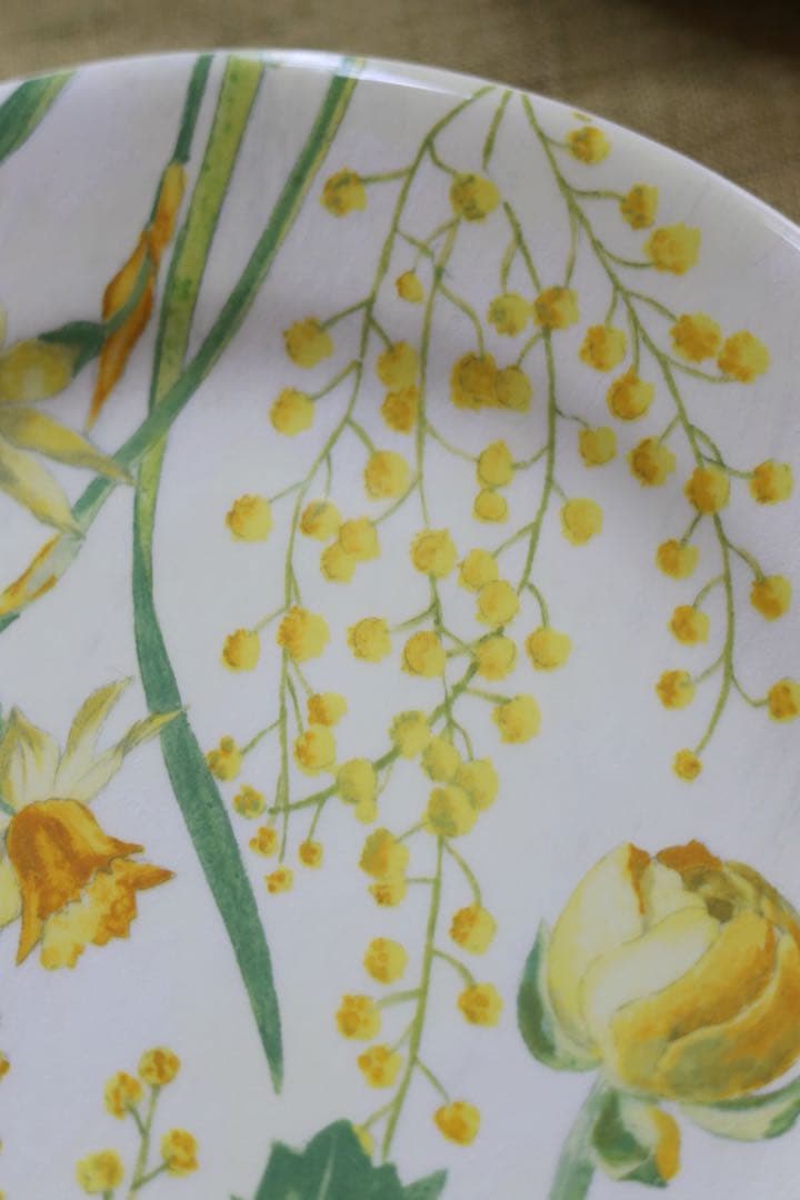 GIENジアン・ミモザ 廃盤品 22センチプレート B 白 入手困難品 - メルカリ