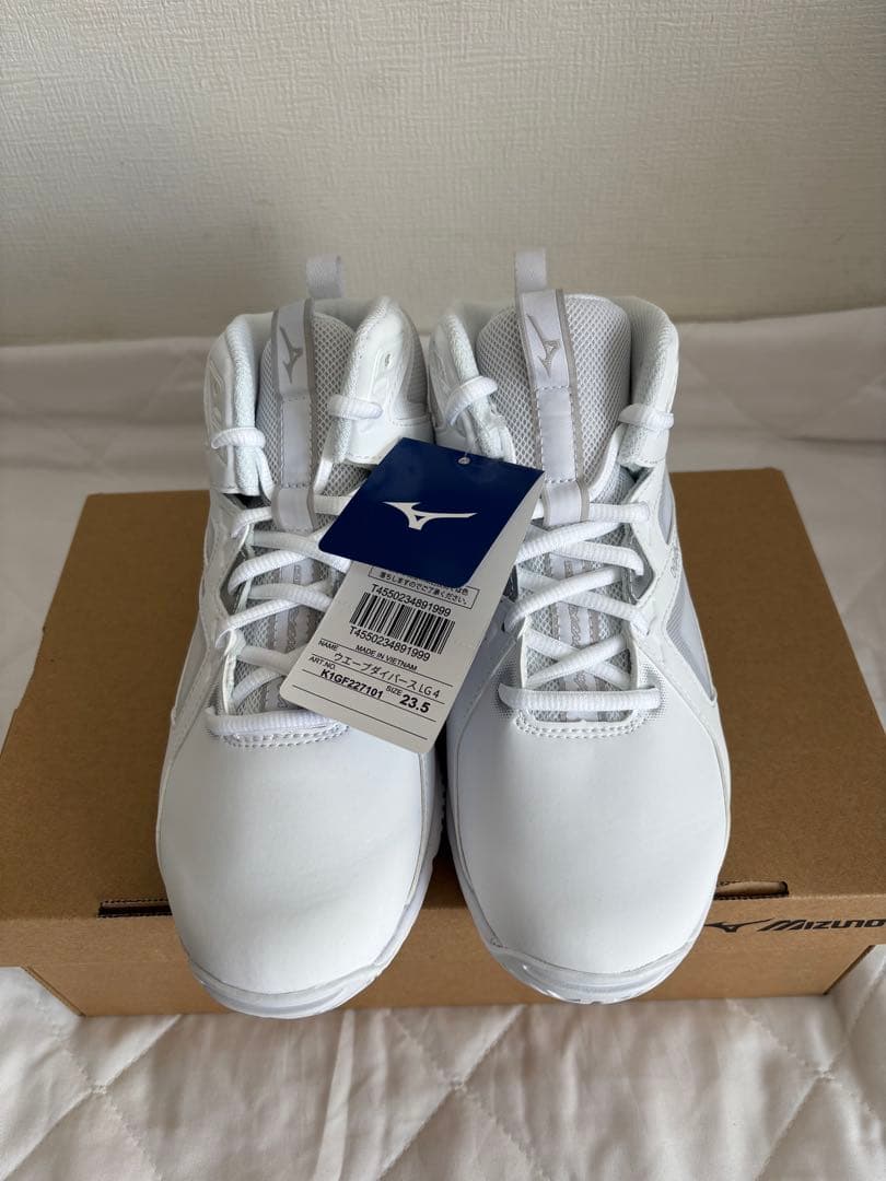 ミズノウェーブダイバーズLG4 23.5cm