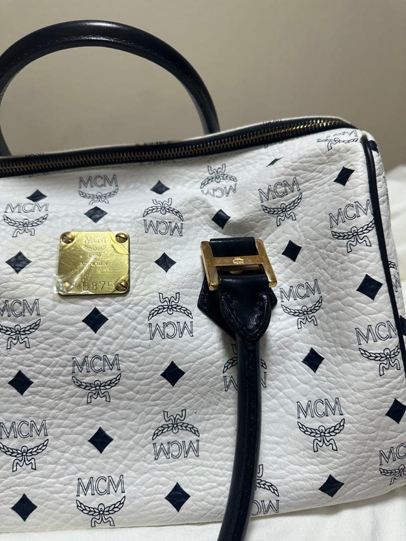 MCM ロゴプリント ハンドバッグ - メルカリ
