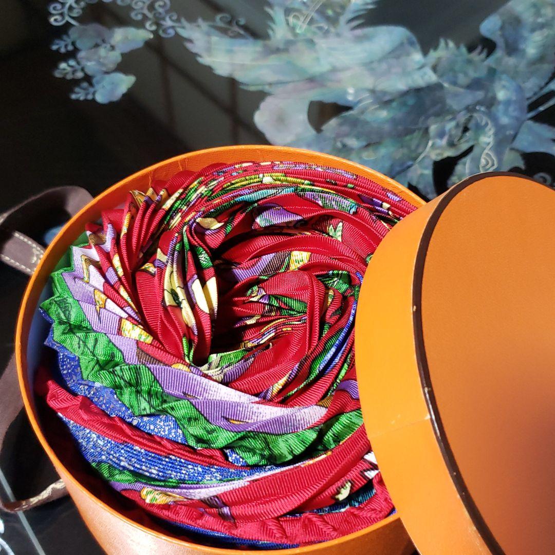 エルメス プリーツスカーフ エルメス プリーツスカーフ 花と雪模様の