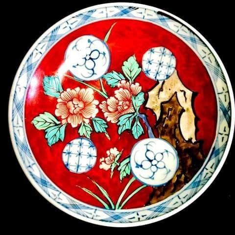 有田焼佐藤走波 染錦 お皿 19㎝ 六代・佐藤走波 染錦牡丹紋 コーヒー碗皿 （有田焼） | にっこう生活館