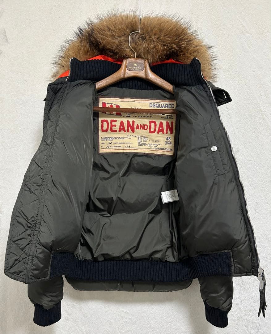 DSQUARED2 ディースクエアード ダウンジャケット 48 L カーキ - メルカリ