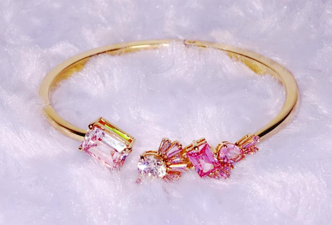 【美品】スワロフスキー Gema バングル Swarovski ブレスレット SWAROVSKI（スワロフスキー） ブレスレット バングル Crystaldust S