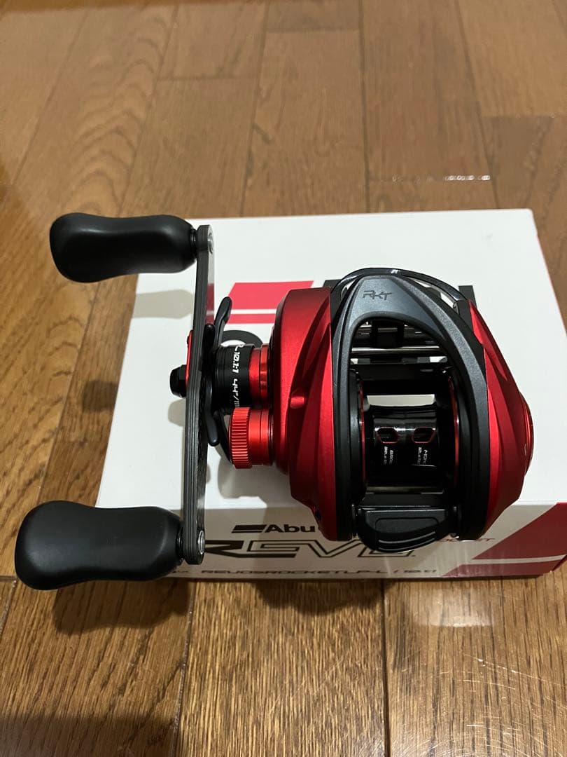 Abu Garcia Revo 5 Rocket LEFTハンドル○アブガルシア Abu REVO5 SX