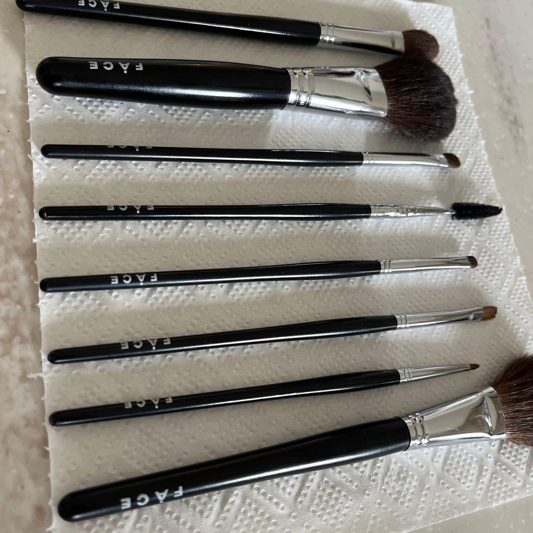 お値下げしました☆綺麗です☆FACE ワミレスメイクブラシ8点セット価格