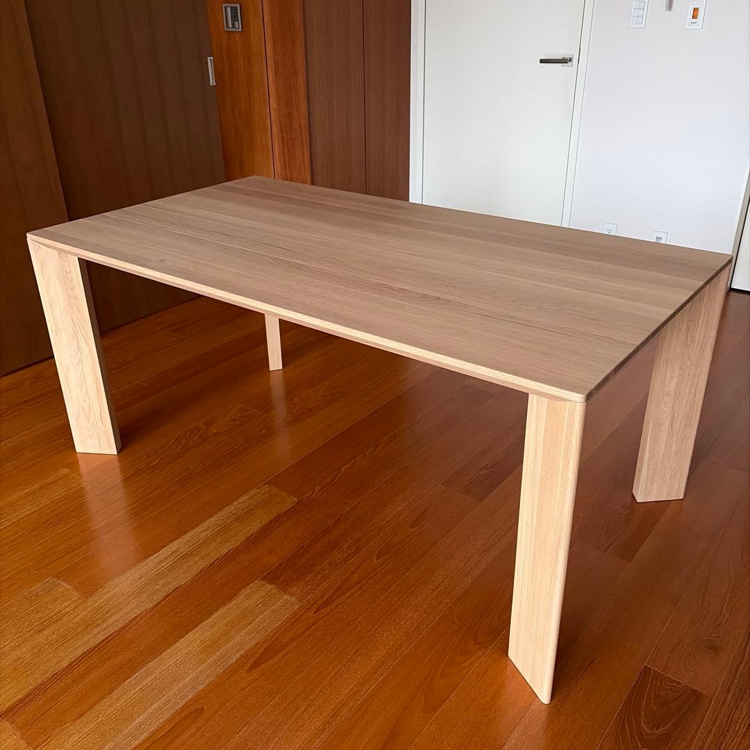 【2024年購入】カリモクケース　ダイニングテーブル　ピュアオーク　カリモク ダイニングテーブル 幅180cm DW6320 ピュアオーク 通販 | 【公式