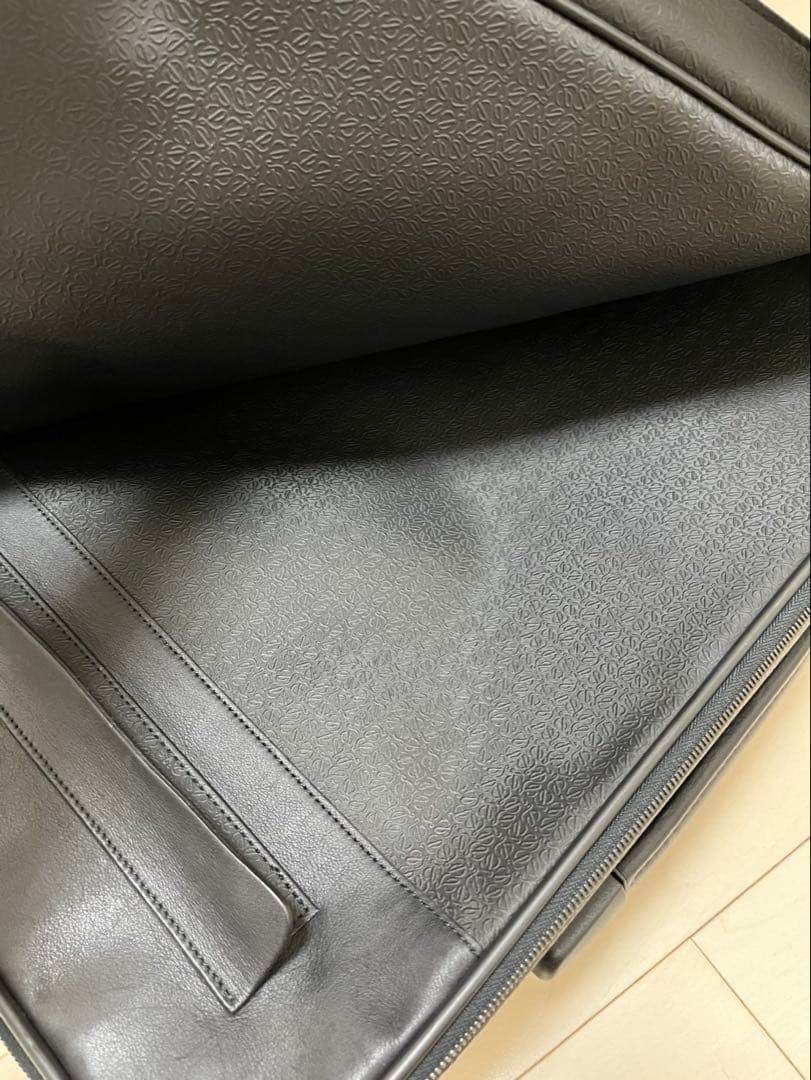 品最終値下げLOEWE ブラックキャリーケース故障部分有り レディース