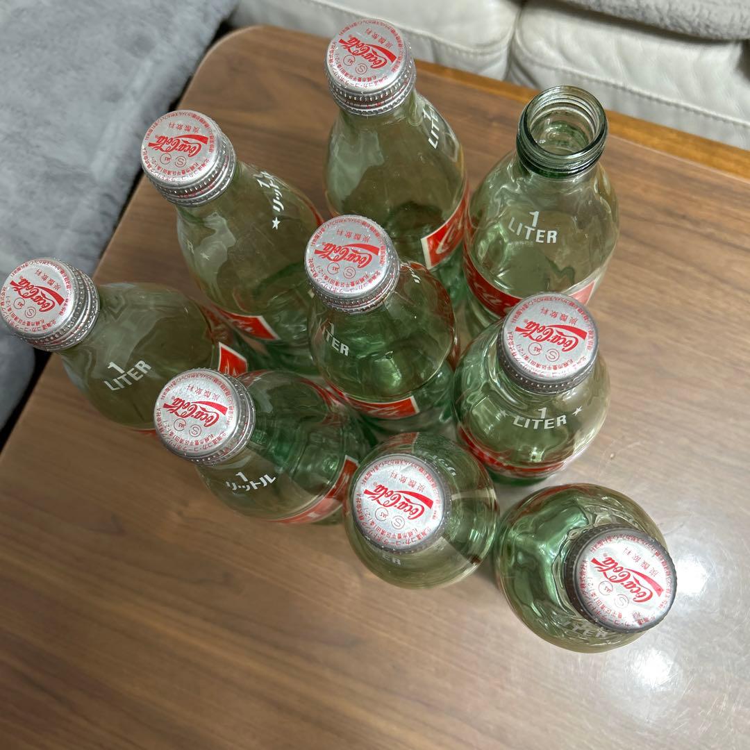 お値下げしました。レトロ コカ.コーラ1リットル瓶9本&プラケース