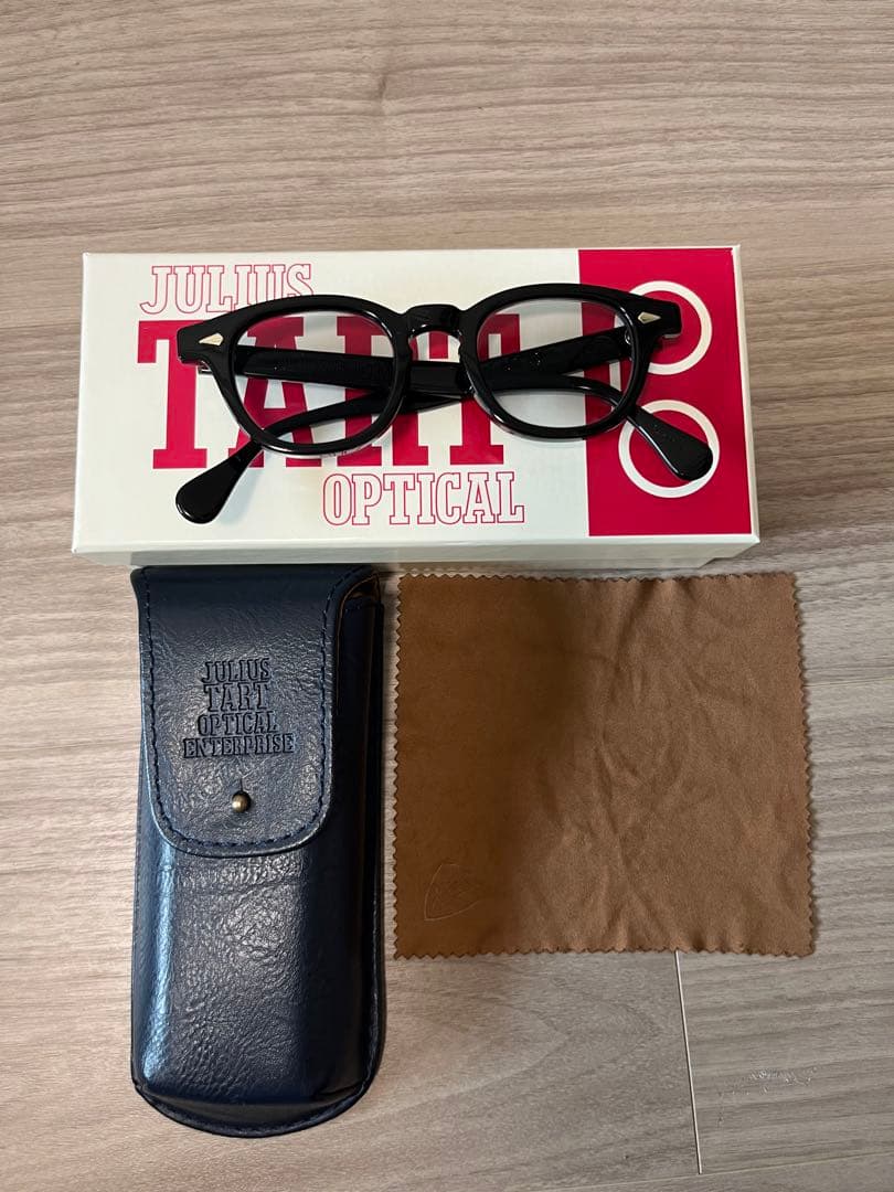 モーガン蔵人着用JULIUS TART OPTICAL AR 44-22