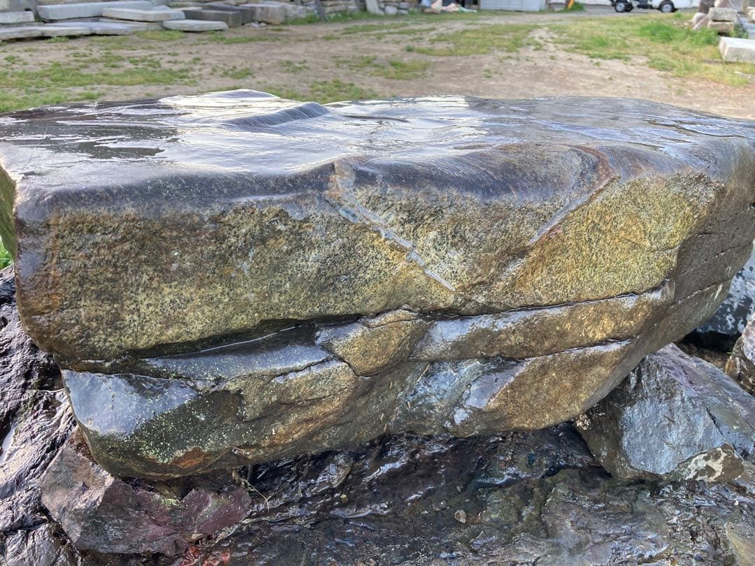 瀬田川石 銀梨地 沓石 捨石 景石