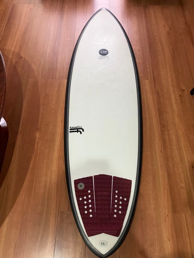 新品女子に大人気ROXY183cm6'0テイクオフ楽々フィッシュ展示品格安白