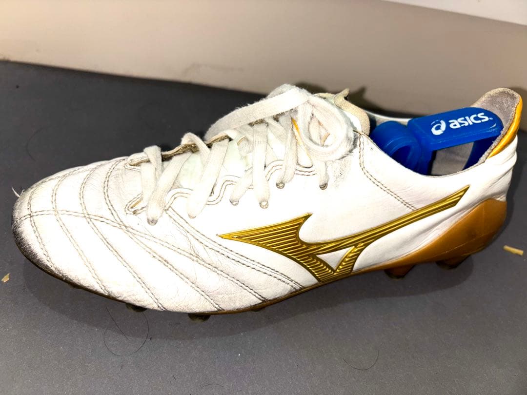 MORELIA neo2 国内3000足限定　25.5cm ホワイト/ゴールド