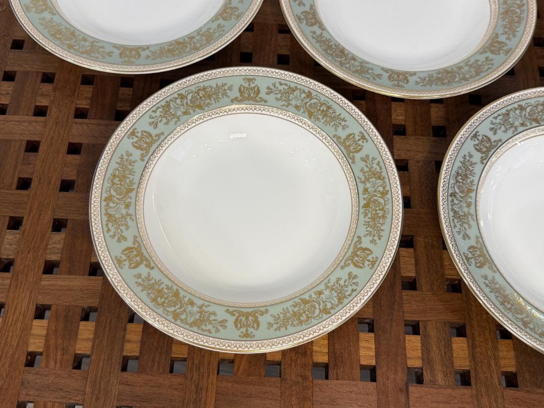 WEDGWOOD コロンビア セージグリーン スーププレート 黒壺マーク