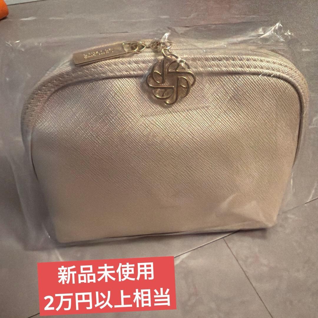 コスメデコルテ　リポソームアドバンストAQミニチュアセット　ポーチ付　非売品 コスメデコルテからリポソームの力を堪能できる限定セット2種類が登場