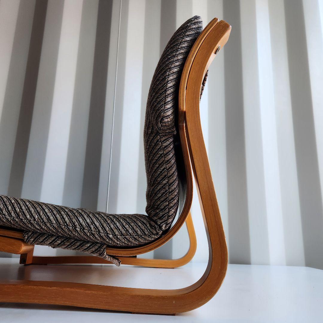 徳島県立工業技術センター 新日本木工 曲木 低座椅子 胡坐楽座