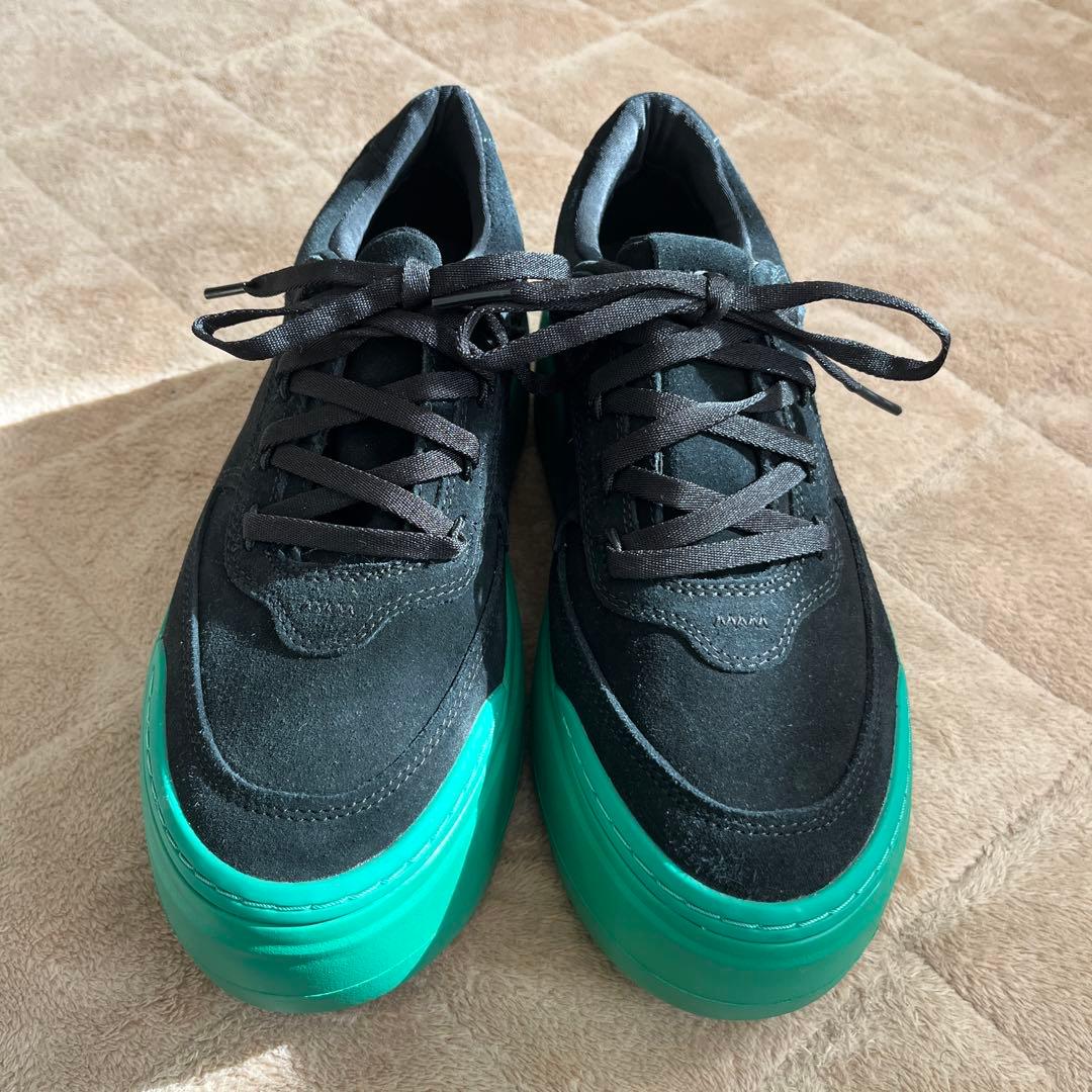 新品 アグ UGG 厚底スニーカー 黒×緑 25センチ UGG アグ マリンメガレース 厚底スニーカー 黒 緑 25.5cm メンズ