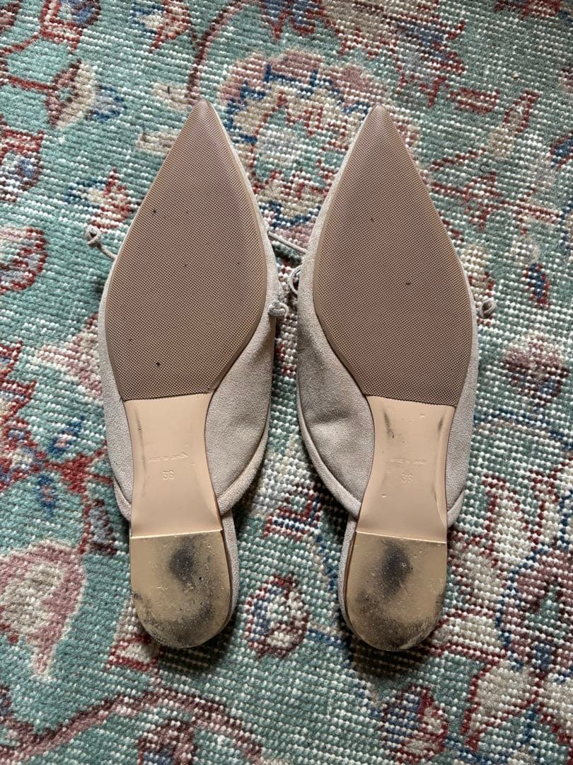 PIPPICHIC ベージュ リボン付きミュール - メルカリ