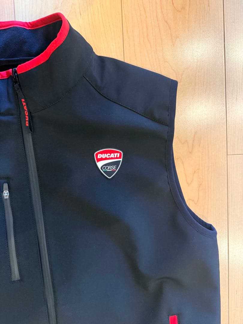Ducatiファブリック製ベスト（DC Sport）Mサイズ