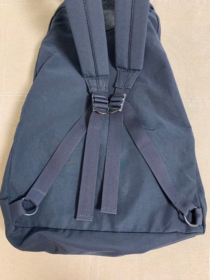 ARTS&CRAFTS ナイロンリュック バッグパック ririジップ ブラック