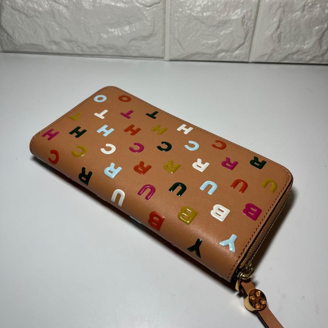 未使用保管品】トリーバーチ 長財布 レタープリント ラウンドジップ