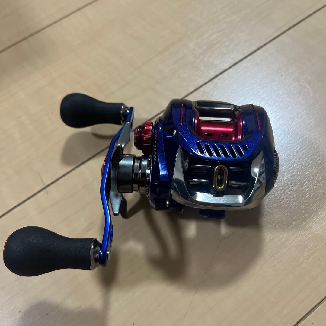 ダイワ　TDジリオンPEスペシャル 7.9R 右
