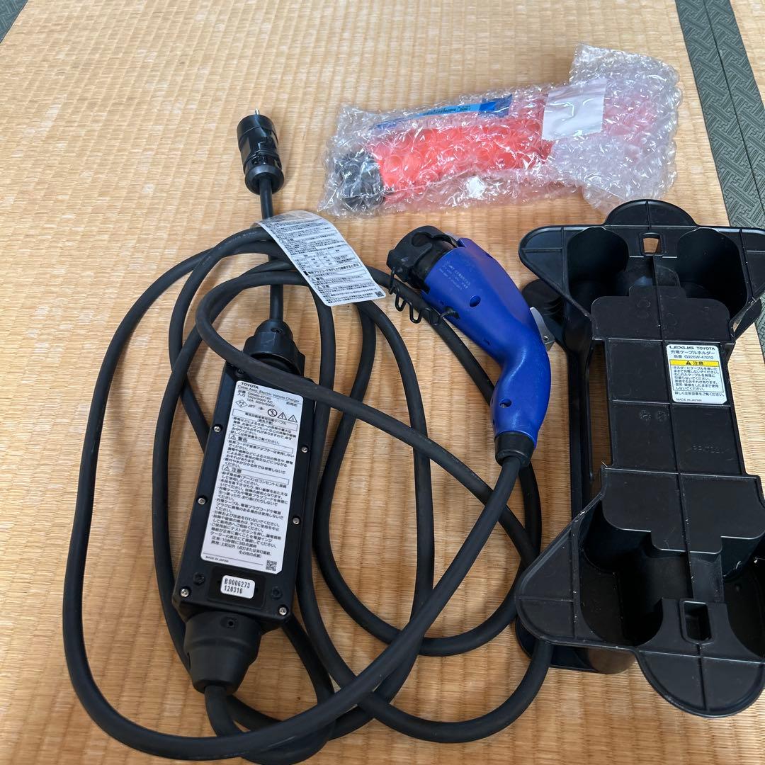 プリウス 充電ケーブル 3点セットプリウス 充電ケーブル 3点セット