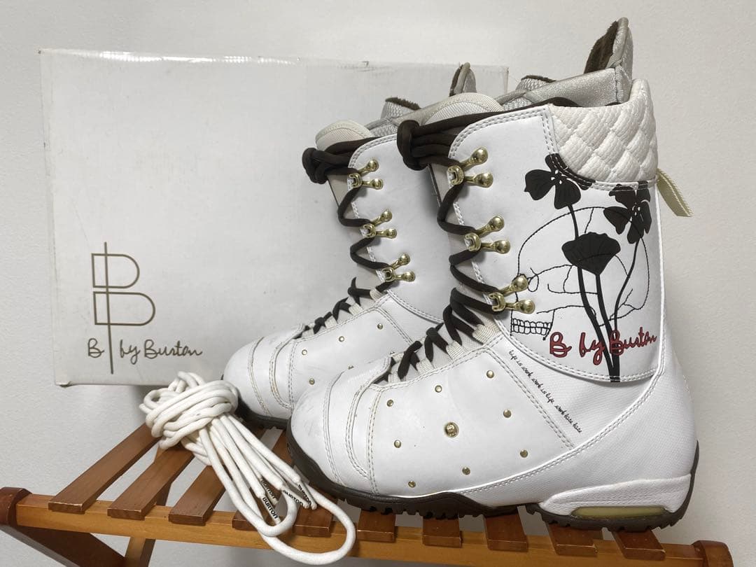 BURTON バートン スノーボード 限定モデル お花柄 ブーツ 白 ホワイト