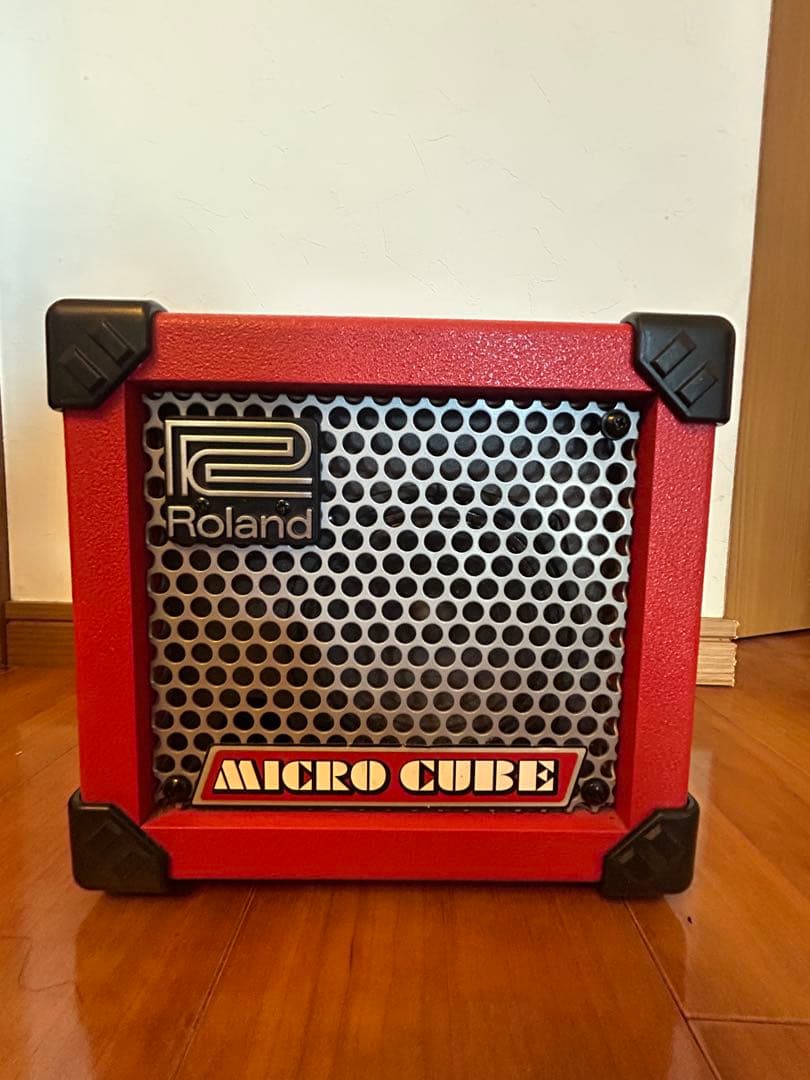 Roland MICRO CUBE ギターアンプ N225 赤色 - メルカリ