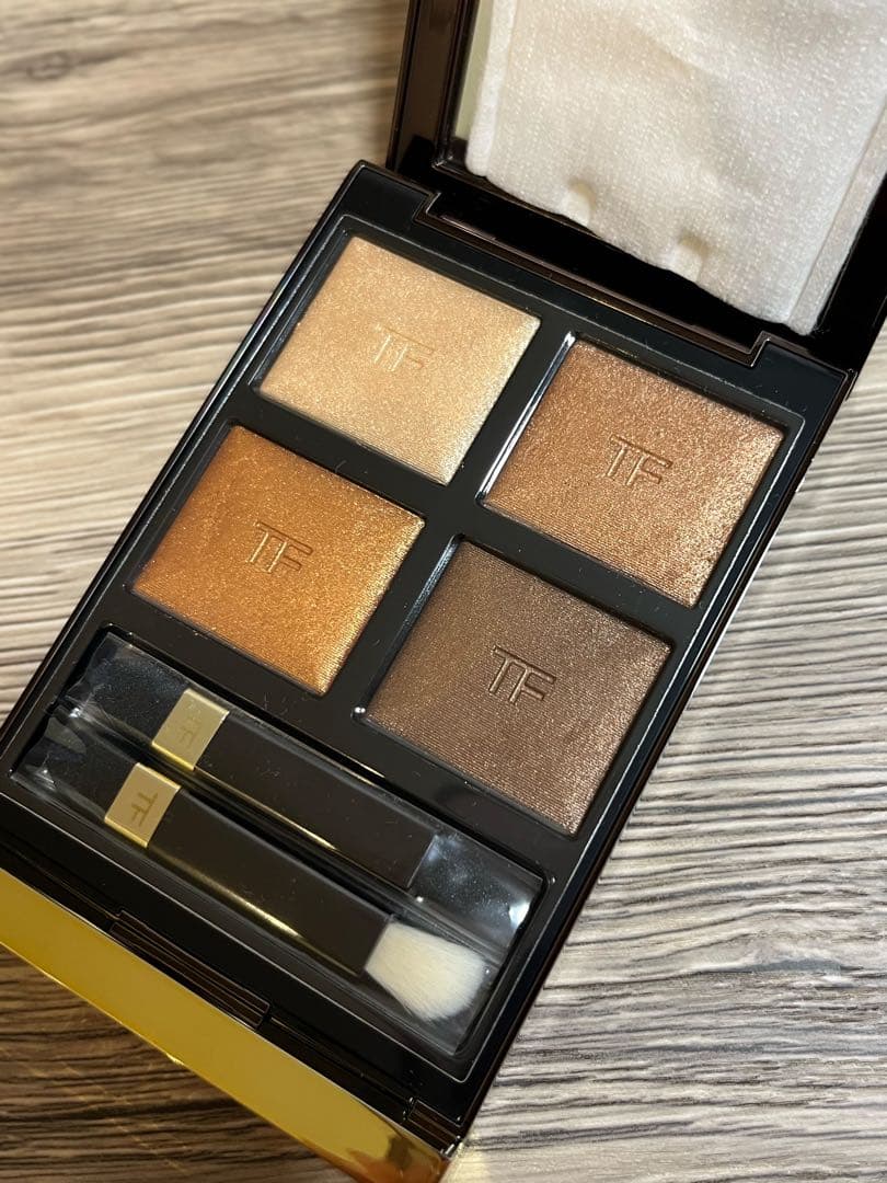 【未使用品】トムフォードアイ カラー クォード 04A サスピション アイ カラー クォード 04A サスピション / TOM FORD BEAUTY(トム