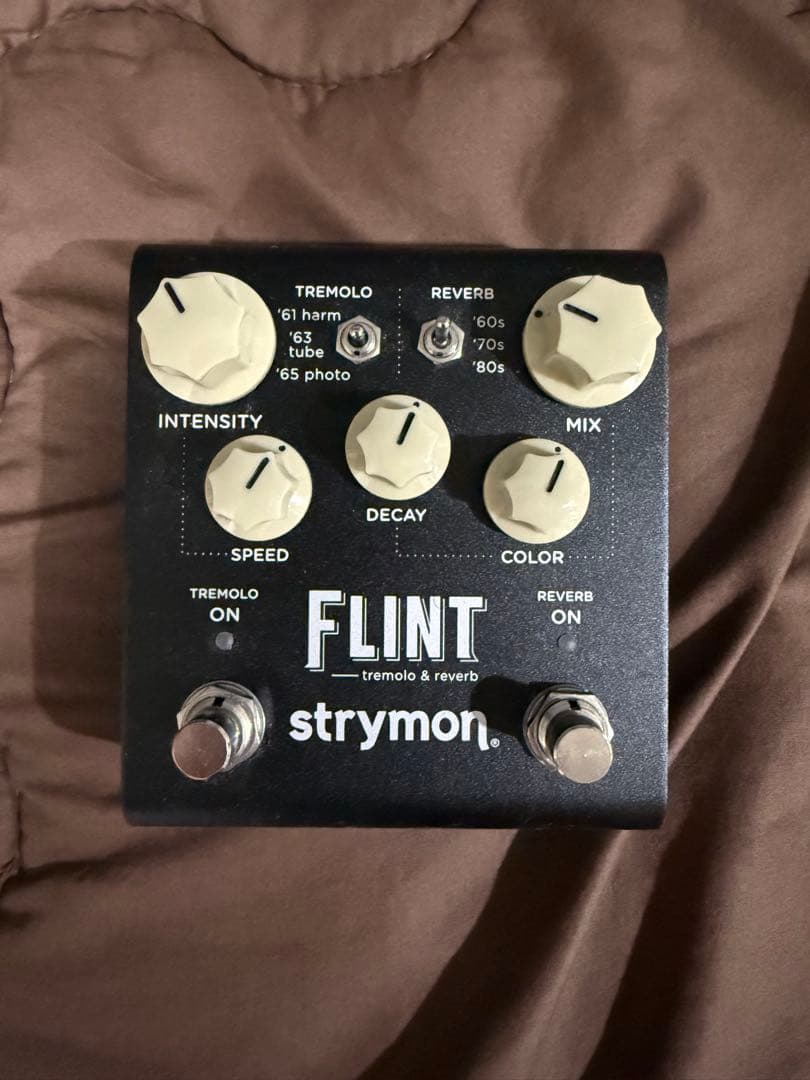 strymon FLINT V2 美品 strymon FLINT V2 美品 strymon FLINT V2 リバーブ＆トレモロ ストライ