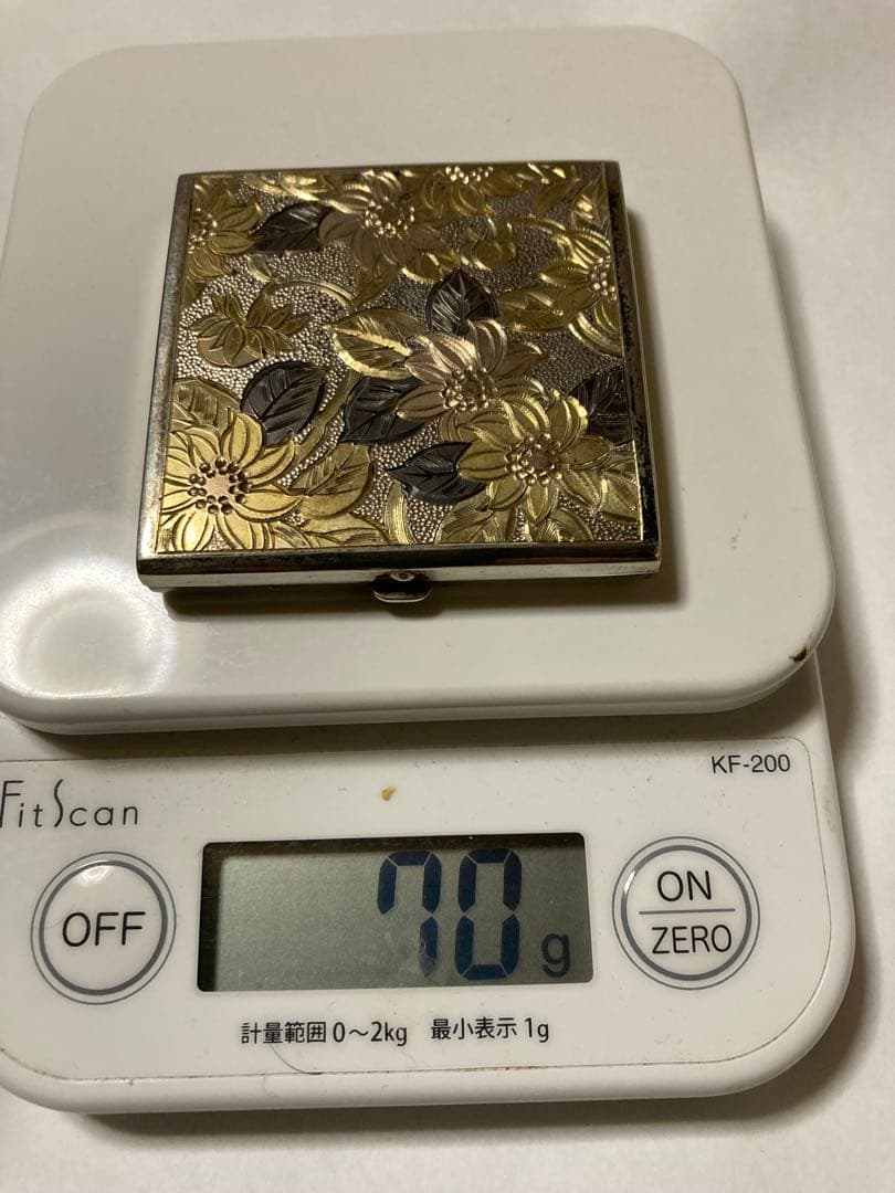 レトロシルバー（ S I L V E R)コンパクト - アンティーク雑貨一 番