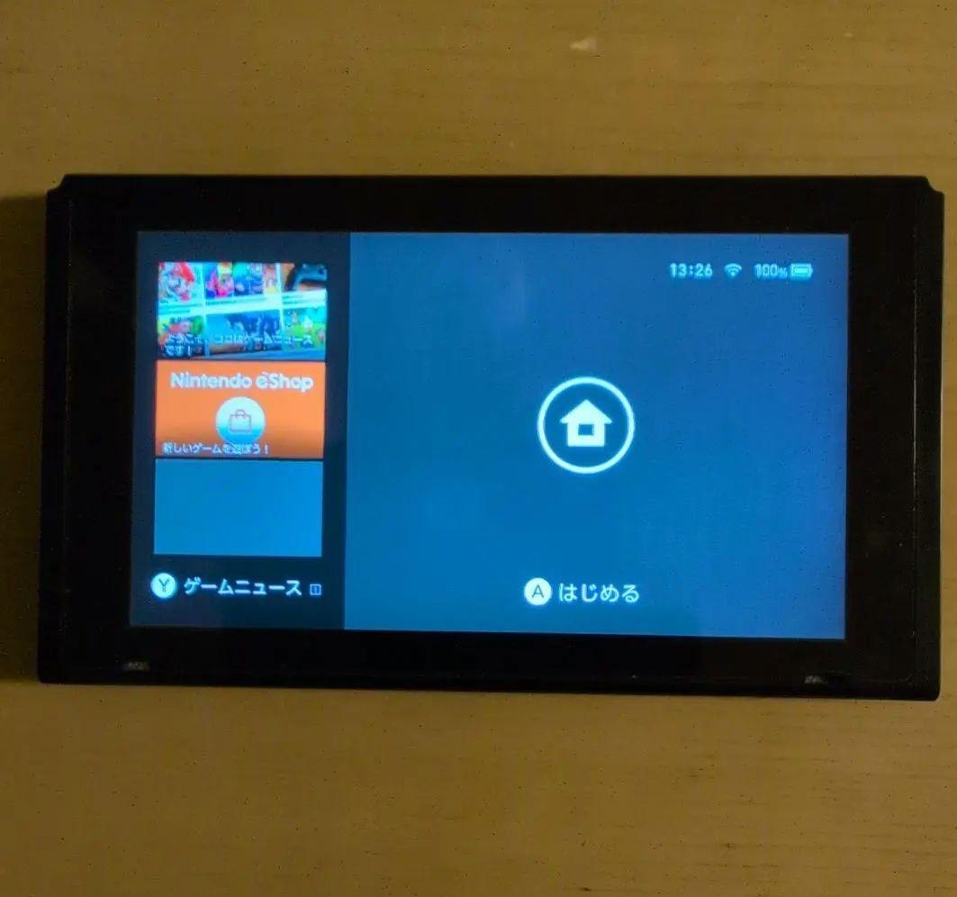 任天堂　ｓｗｉｔｃｈ本体 Nintendo Switch 本体（有機ELモデル）【Joy-Con(L)/(R) ホワイト