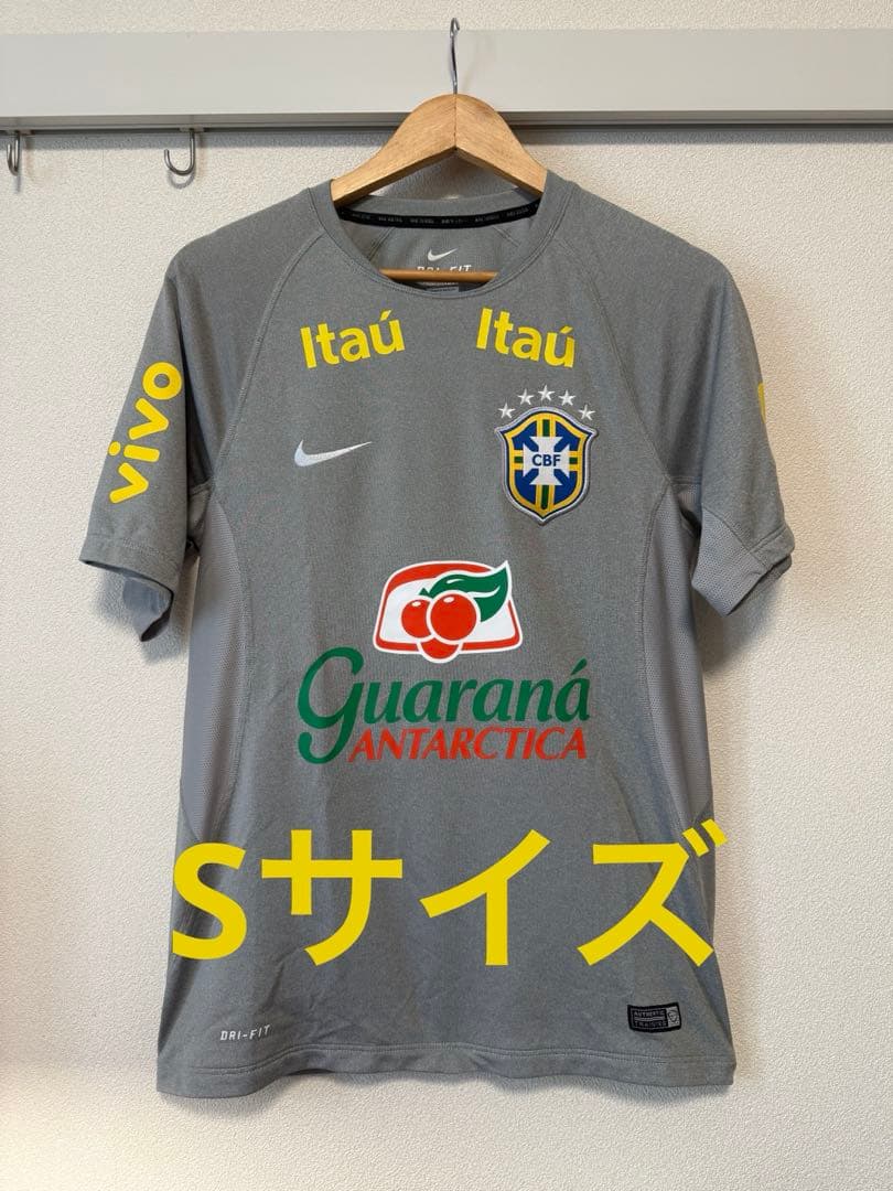【S】Nike ブラジル代表 トレーニングシャツ 新品】NIKE ナイキ ブラジル代表 トレーニングウェア プラクティシャツ